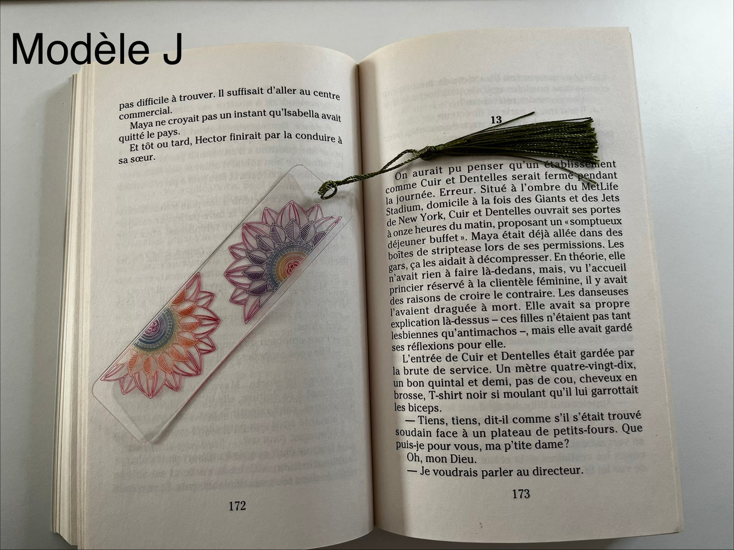Marque-pages, en acrylique gravé et colorisé